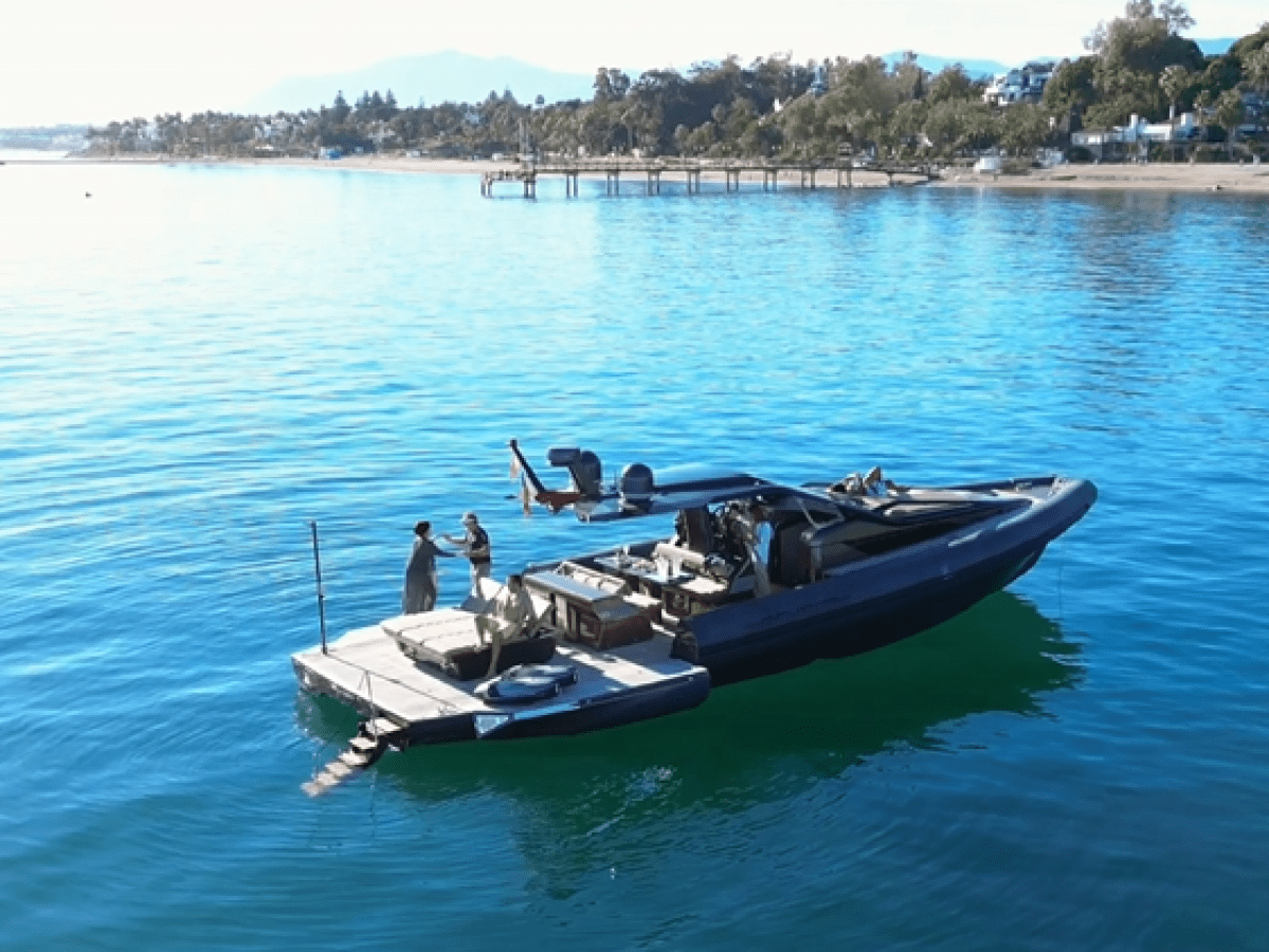 a small boat in a body of water