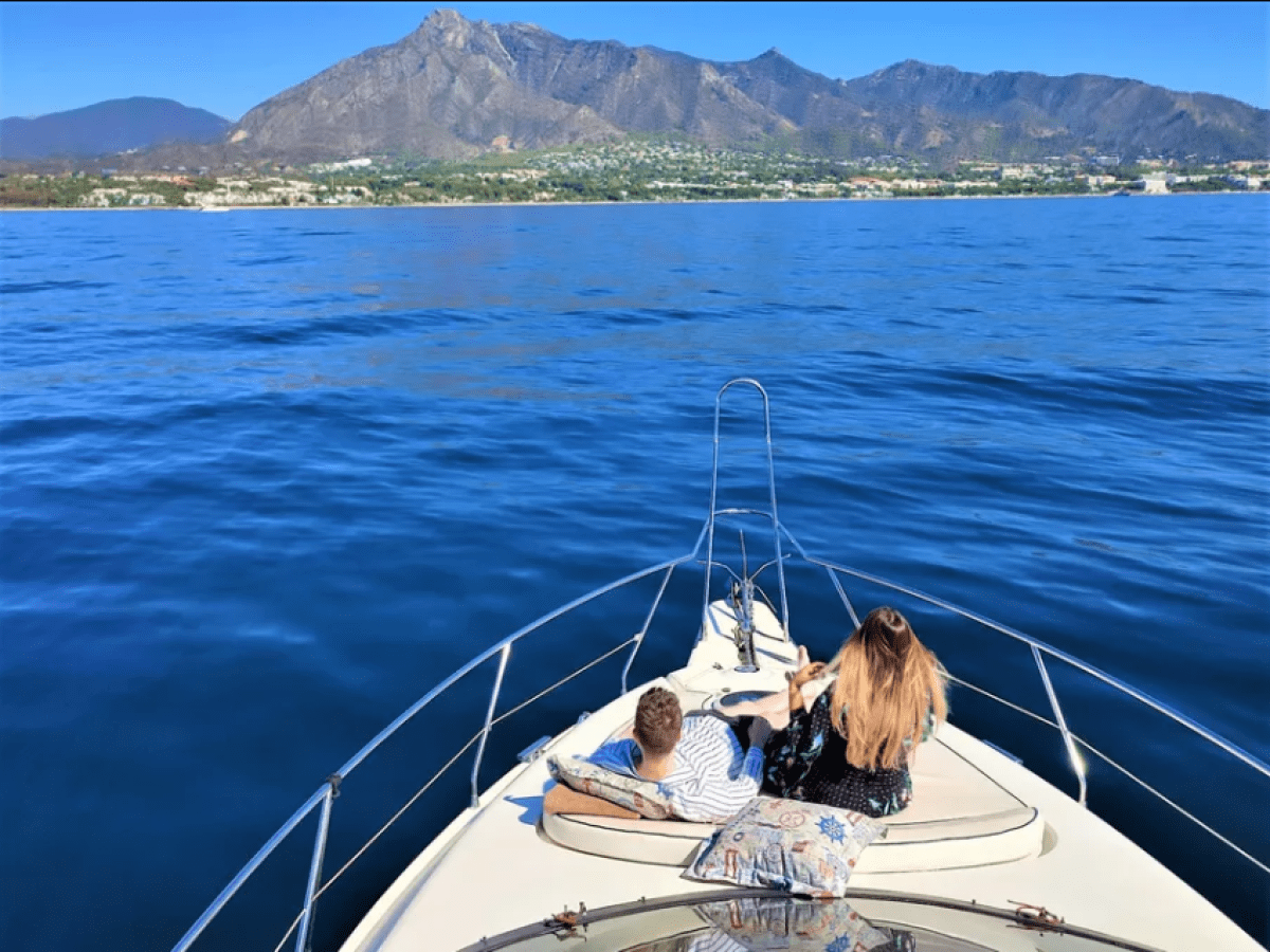 a small boat in a body of water