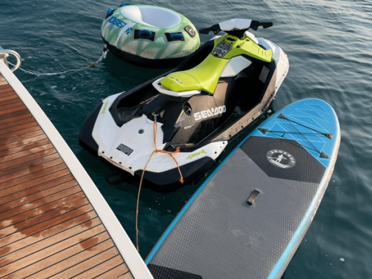 a small boat in a body of water