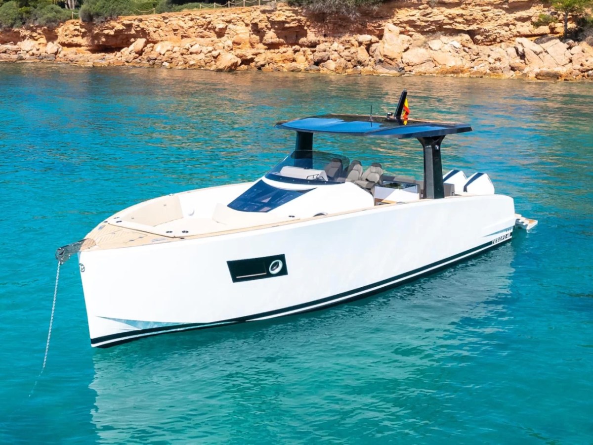 a small boat in a body of water